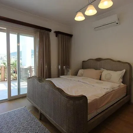 Villa Geris, Tosun Mehmet 빌라 *